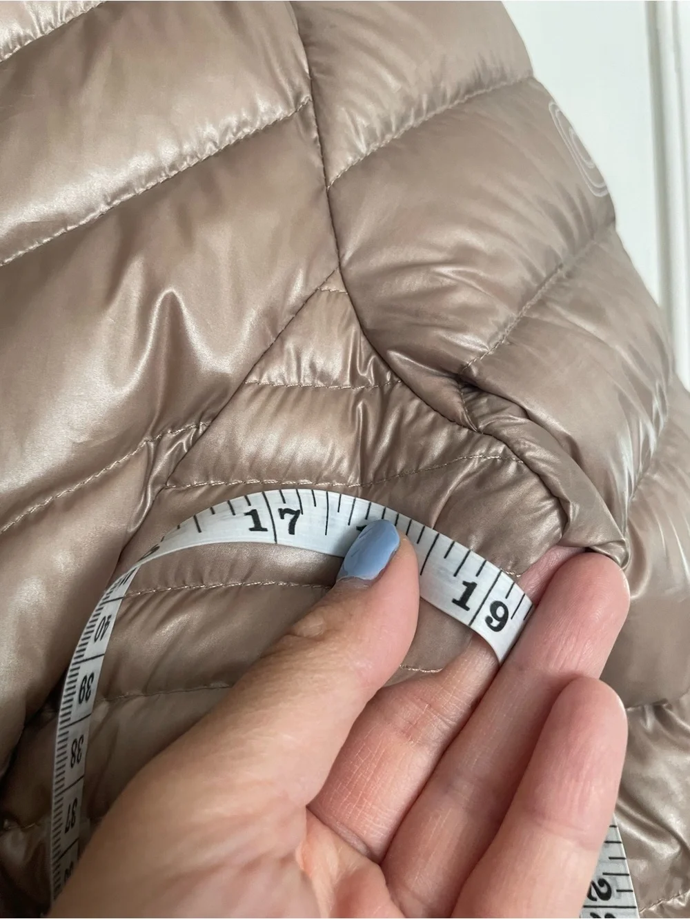 Calvin Klein Women's size Small Light Brown Premium Down Quilted Puffer Jacket